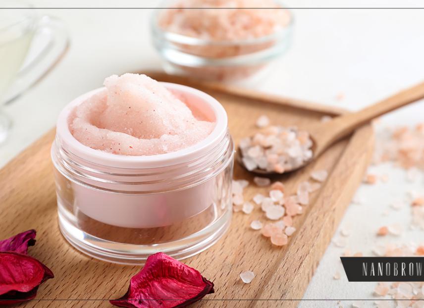 Kaşlara peeling nasıl yapılır?